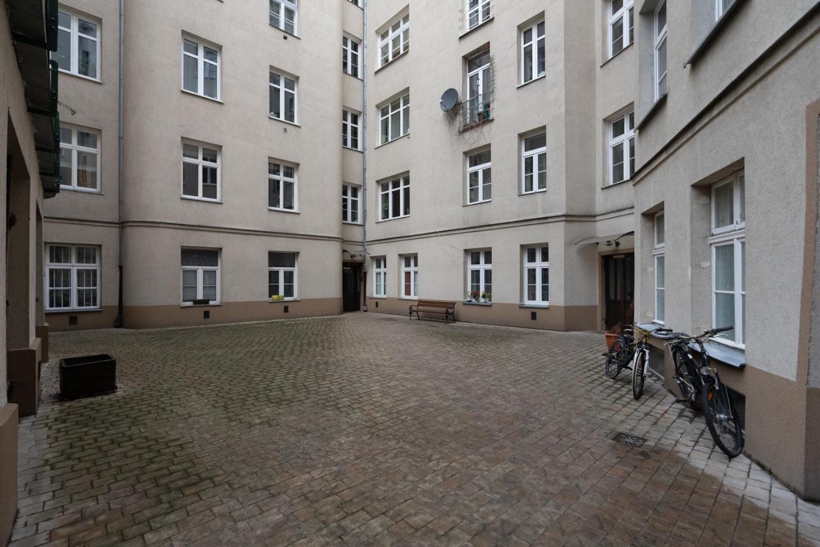 Chocimska - Location, Tram&shops Nearby - By Rentujemy Apartment