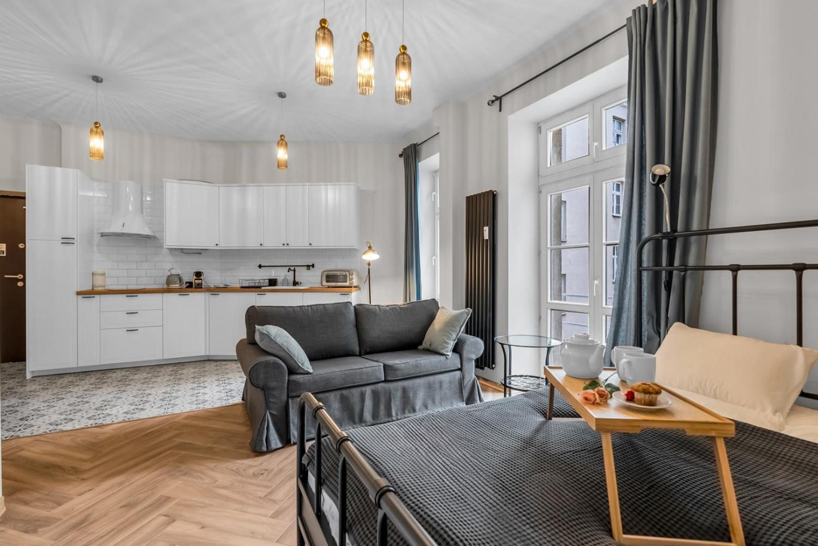 Apartment Chocimska - Location, Tram&shops Nearby - By Rentujemy *