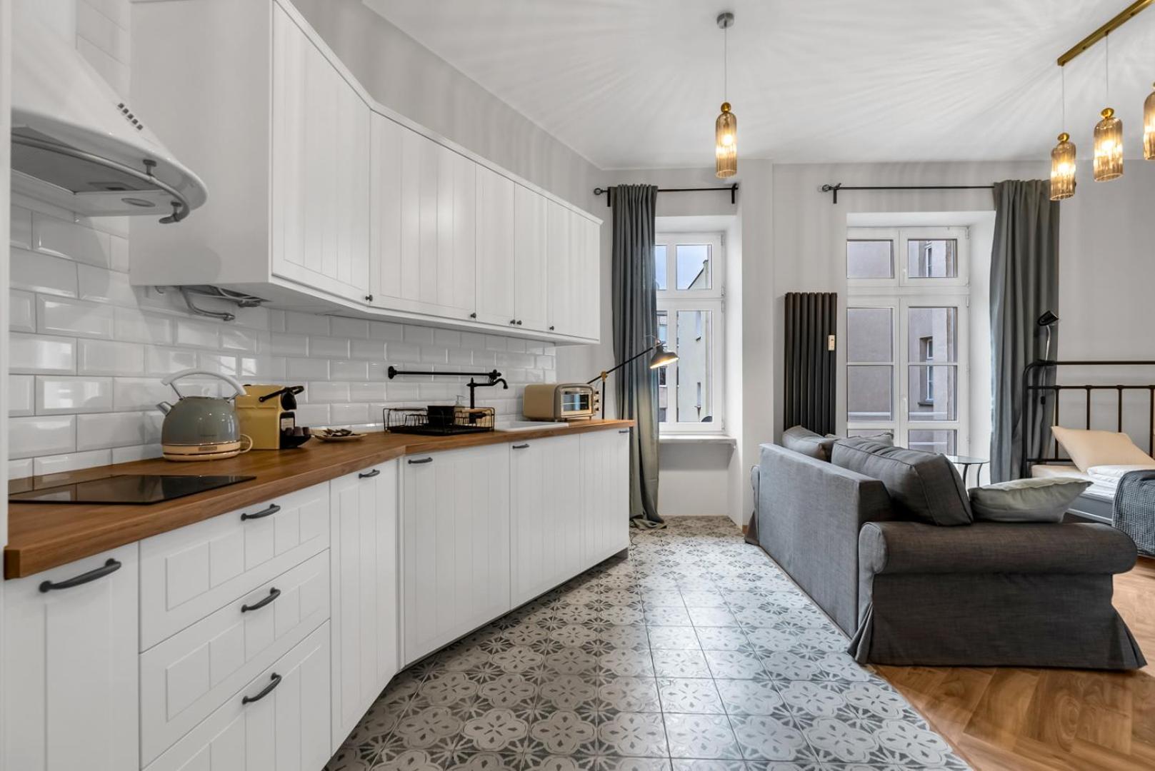 Apartment Chocimska - Location, Tram&shops Nearby - By Rentujemy